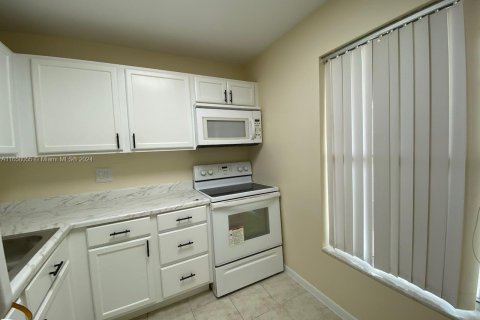 Copropriété à vendre à Tamarac, Floride: 1 chambre, 61.32 m2 № 1360399 - photo 3