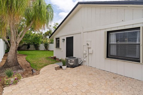 Townhouse in West Palm Beach, Florida 2 bedrooms, 83.61 sq.m. № 1217296 - photo 6