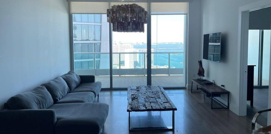 Apartment in 900 BISCAYNE BAY in Miami, Florida 2 bedrooms, 135 sq.m. № 39760
