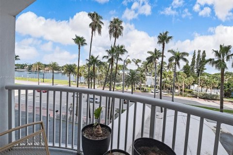 Copropriété à vendre à Miami Beach, Floride: 52.95 m2 № 1345026 - photo 14