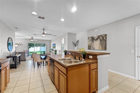 Villa ou maison à vendre à Orlando, Floride: 5 chambres, 231.14 m2 № 1374168 - photo 8