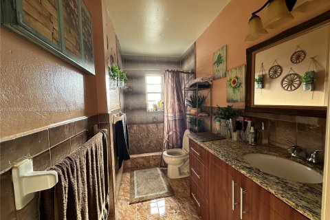 Condo in Hialeah, Florida, 1 bedroom  № 1178987 - photo 8