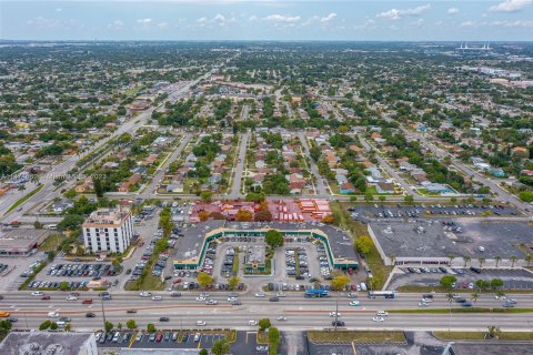 Immobilier commercial à vendre à Miami Gardens, Floride № 784350 - photo 5