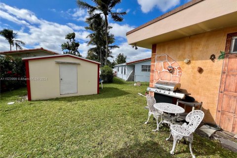 Villa ou maison à vendre à Miami Springs, Floride: 3 chambres, 193.42 m2 № 1151028 - photo 22