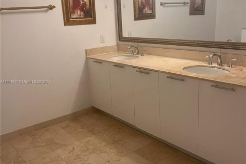 Condominio en venta en Miami, Florida, 2 dormitorios, 124.4 m2 № 1377269 - foto 9