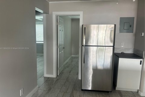 Copropriété à vendre à Fort Lauderdale, Floride: 3 chambres, 89.19 m2 № 1377225 - photo 2