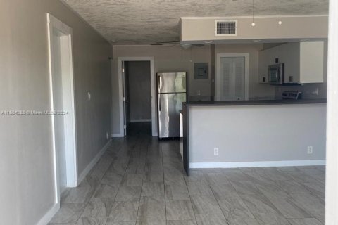 Copropriété à vendre à Fort Lauderdale, Floride: 3 chambres, 89.19 m2 № 1377225 - photo 3