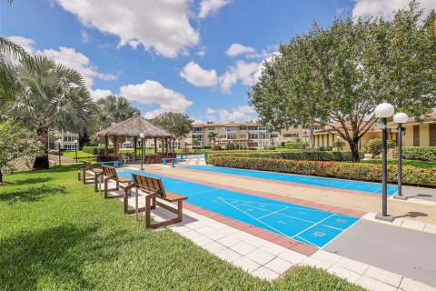 Copropriété à vendre à Lauderdale Lakes, Floride: 2 chambres, 87.7 m2 № 1081676 - photo 12