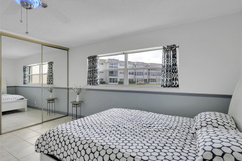 Copropriété à vendre à Lauderdale Lakes, Floride: 2 chambres, 87.7 m2 № 1081676 - photo 20