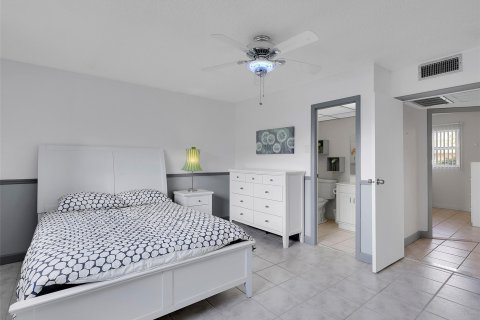 Copropriété à vendre à Lauderdale Lakes, Floride: 2 chambres, 87.7 m2 № 1081676 - photo 22