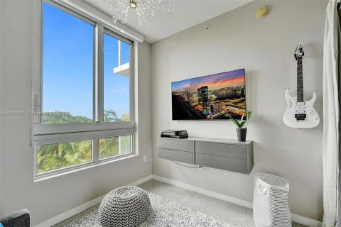 Condominio en venta en Miami, Florida, 1 dormitorio, 84.17 m2 № 1428085 - foto 15