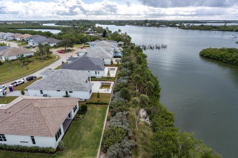 Villa ou maison à vendre à Vero Beach, Floride: 3 chambres, 225.85 m2 № 871204 - photo 1