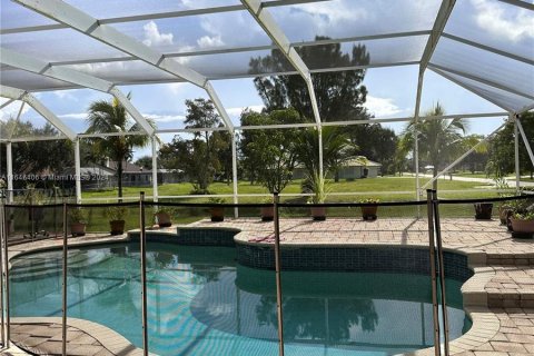 Casa en venta en Plantation, Florida, 6 dormitorios, 396.69 m2 № 1328978 - foto 29