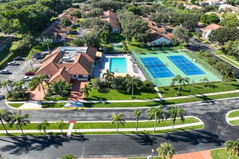 Condominio en venta en Boynton Beach, Florida, 2 dormitorios, 149.11 m2 № 1152149 - foto 1