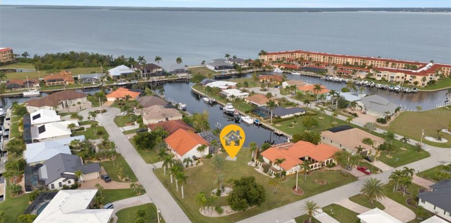 Terreno en Punta Gorda, Florida № 930726