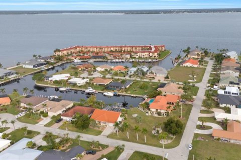 Terreno en venta en Punta Gorda, Florida № 930726 - foto 8