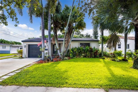 Casa en venta en Hollywood, Florida, 2 dormitorios, 117.43 m2 № 1381697 - foto 4