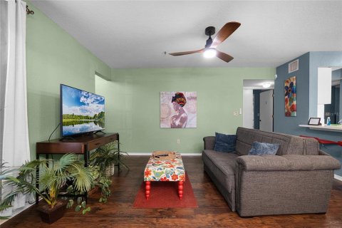 Condominio en venta en Kissimmee, Florida, 2 dormitorios, 105.91 m2 № 1338413 - foto 9