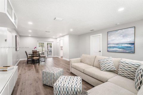 Casa en venta en Dania Beach, Florida, 4 dormitorios, 147.16 m2 № 944920 - foto 5