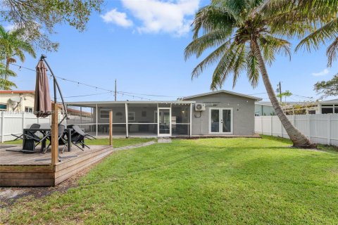 Casa en venta en Dania Beach, Florida, 4 dormitorios, 147.16 m2 № 944920 - foto 28