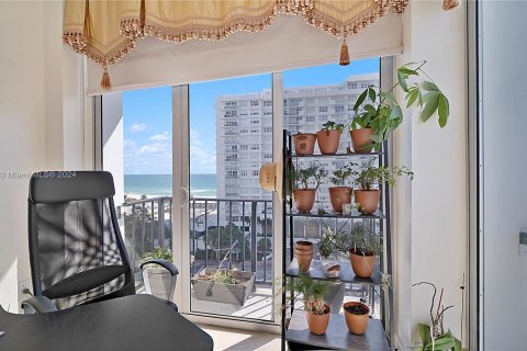 Condominio en venta en Miami Beach, Florida, 2 dormitorios, 164.9 m2 № 1408358 - foto 16