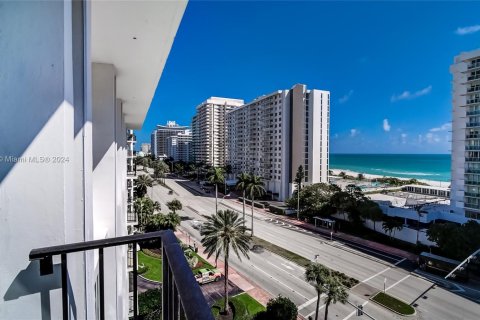 Condominio en venta en Miami Beach, Florida, 2 dormitorios, 164.9 m2 № 1408358 - foto 27