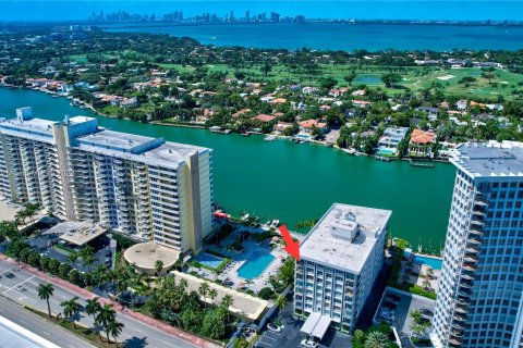 Condominio en venta en Miami Beach, Florida, 2 dormitorios, 164.9 m2 № 1408358 - foto 5