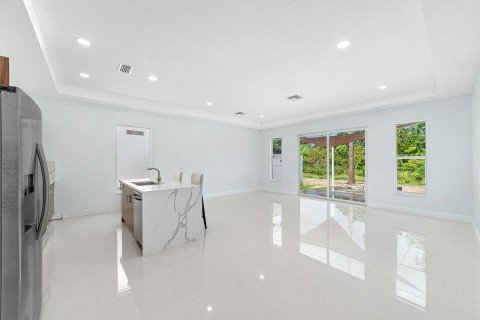 Villa ou maison à vendre à West Palm Beach, Floride: 4 chambres, 157.38 m2 № 1185554 - photo 12