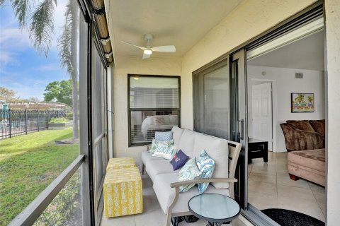 Copropriété à vendre à Deerfield Beach, Floride: 2 chambres, 94.02 m2 № 1096977 - photo 25