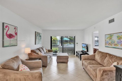 Copropriété à vendre à Deerfield Beach, Floride: 2 chambres, 94.02 m2 № 1096977 - photo 3