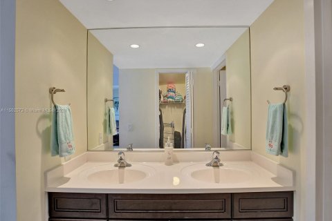 Copropriété à vendre à Deerfield Beach, Floride: 2 chambres, 94.02 m2 № 1096977 - photo 21