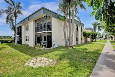 Copropriété à vendre à Deerfield Beach, Floride: 2 chambres, 94.02 m2 № 1096977 - photo 30