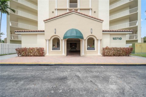 Купить кондоминиум в Дорал, Флорида 3 спальни, 158.86м2, № 1097022 - фото 21