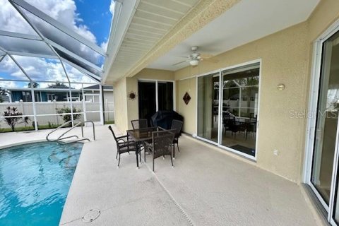 House in North Port, Florida 3 bedrooms, 153.94 sq.m. № 1386481 - photo 7