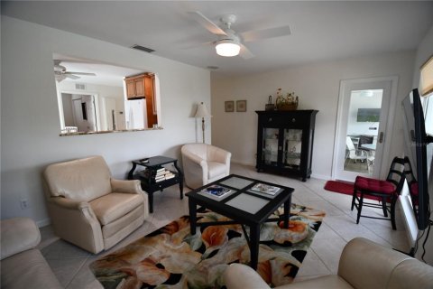 Appartement à louer à Punta Gorda, Floride: 2 chambres, 102.19 m2 № 1386431 - photo 21