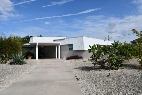 Appartement à louer à Punta Gorda, Floride: 2 chambres, 102.19 m2 № 1386431 - photo 2