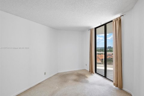 Condo in Aventura, Florida, 2 bedrooms  № 1155087 - photo 21