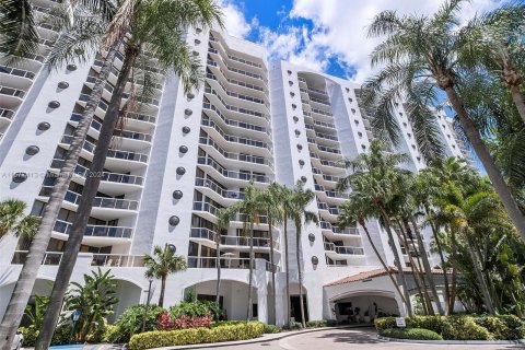 Condominio en venta en Aventura, Florida, 2 dormitorios, 110.27 m2 № 1155087 - foto 29