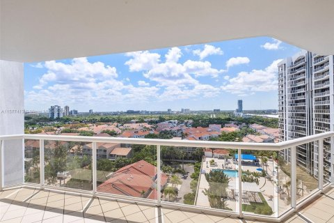 Copropriété à vendre à Aventura, Floride: 2 chambres, 110.27 m2 № 1155087 - photo 10