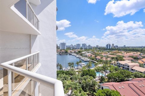 Condominio en venta en Aventura, Florida, 2 dormitorios, 110.27 m2 № 1155087 - foto 11