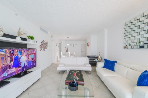 Copropriété à vendre à Hollywood, Floride: 1 chambre, 77.57 m2 № 1155044 - photo 10