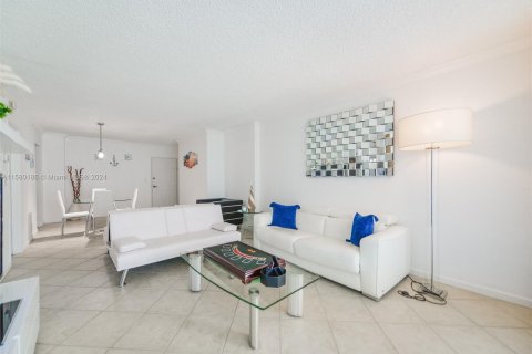 Copropriété à vendre à Hollywood, Floride: 1 chambre, 77.57 m2 № 1155044 - photo 8