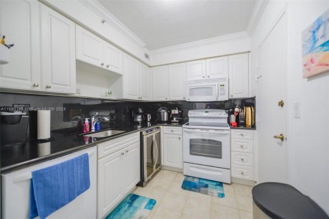 Copropriété à vendre à Hollywood, Floride: 1 chambre, 77.57 m2 № 1155044 - photo 12