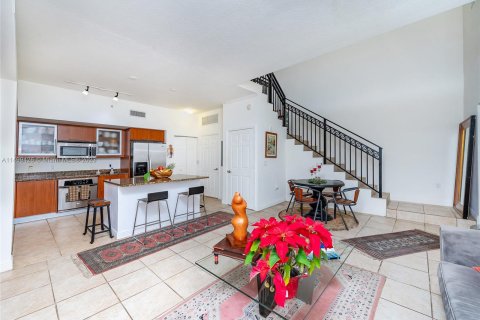 Condominio en venta en Coral Gables, Florida, 1 dormitorio, 105.07 m2 № 885943 - foto 5