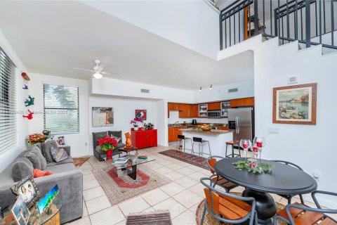 Condominio en venta en Coral Gables, Florida, 1 dormitorio, 105.07 m2 № 885943 - foto 6