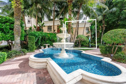 Condominio en venta en Coral Gables, Florida, 1 dormitorio, 105.07 m2 № 885943 - foto 24
