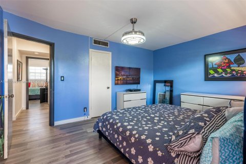 Copropriété à vendre à Fort Lauderdale, Floride: 3 chambres, 138.98 m2 № 1292869 - photo 13