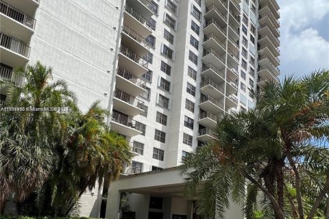 Copropriété à vendre à Aventura, Floride: 2 chambres, 112.41 m2 № 1215332 - photo 29