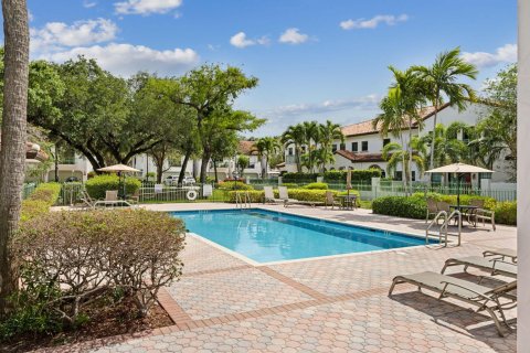 Adosado en venta en Dania Beach, Florida, 3 dormitorios, 246.93 m2 № 1162808 - foto 1