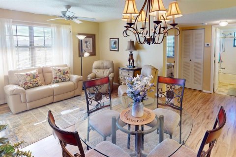 Condo in Port Charlotte, Florida, 2 bedrooms  № 1008484 - photo 18